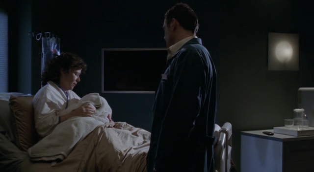 Charmed-Online-dot-NL-NipTuck3x13-0925.jpg