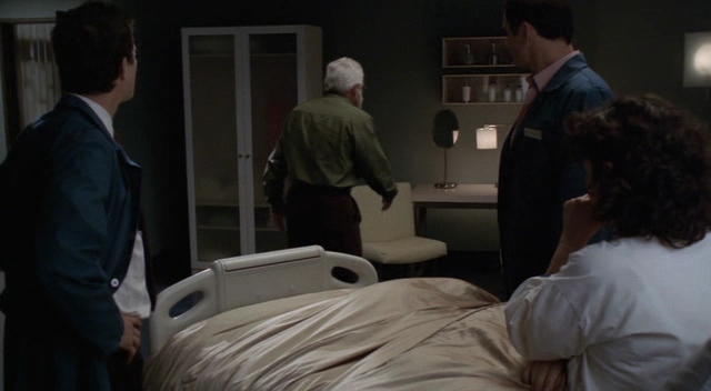 Charmed-Online-dot-NL-NipTuck3x13-1358.jpg