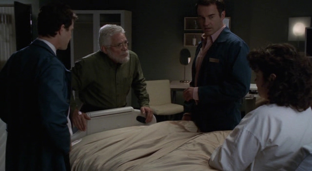 Charmed-Online-dot-NL-NipTuck3x13-1376.jpg