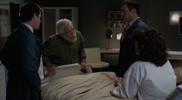 Charmed-Online-dot-NL-NipTuck3x13-1455.jpg