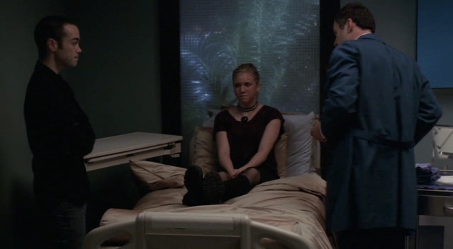 Charmed-Online-dot-NL-NipTuck3x13-1845.jpg