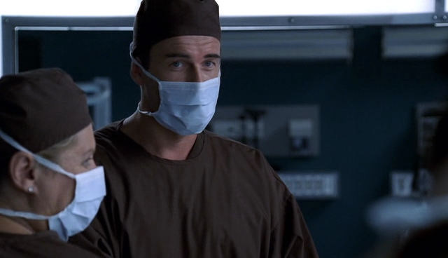 Charmed-Online-dot-NL-NipTuck4x01-0051.jpg