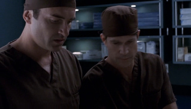 Charmed-Online-dot-NL-NipTuck4x01-1888.jpg
