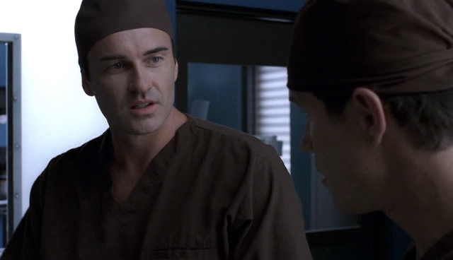 Charmed-Online-dot-NL-NipTuck4x01-1898.jpg
