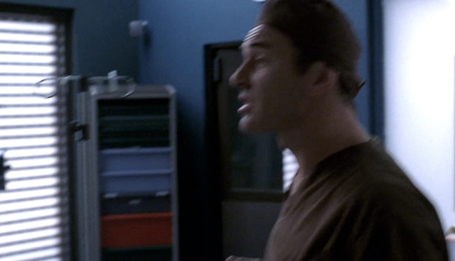Charmed-Online-dot-NL-NipTuck4x01-1943.jpg