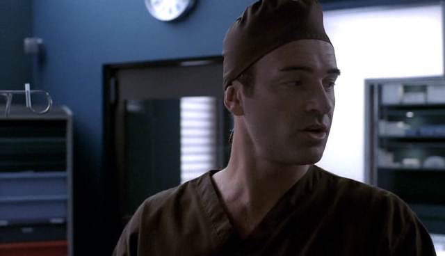 Charmed-Online-dot-NL-NipTuck4x01-1954.jpg