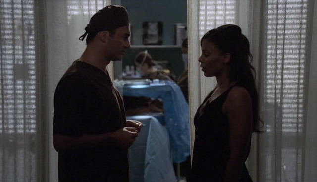 Charmed-Online-dot-NL-NipTuck4x01-1995.jpg