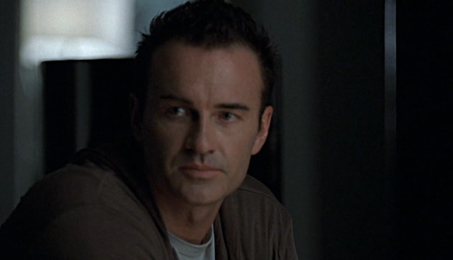 Charmed-Online-dot-NL-NipTuck4x01-2919.jpg
