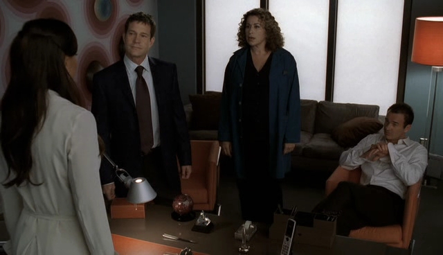 Charmed-Online-dot-NL-NipTuck4x10-4860.jpg