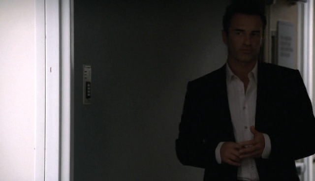 Charmed-Online-dot-NL-NipTuck4x10-5455.jpg