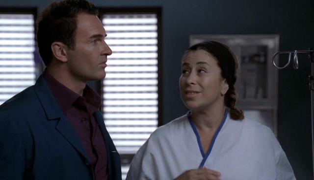 Charmed-Online-dot-NL-NipTuck4x04-2019.jpg