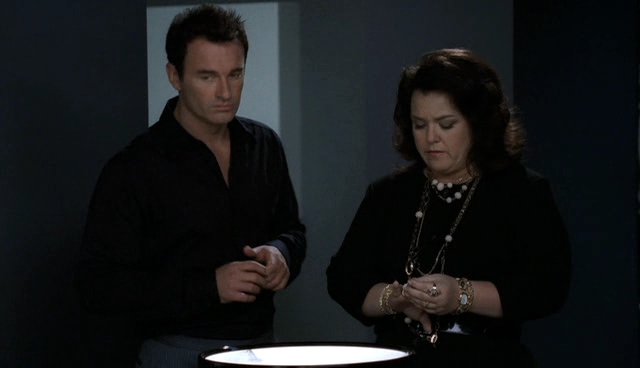 Charmed-Online-dot-NL-NipTuck4x05-2008.jpg