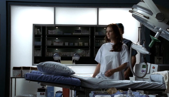 Charmed-Online-dot-NL-NipTuck4x06-1012.jpg