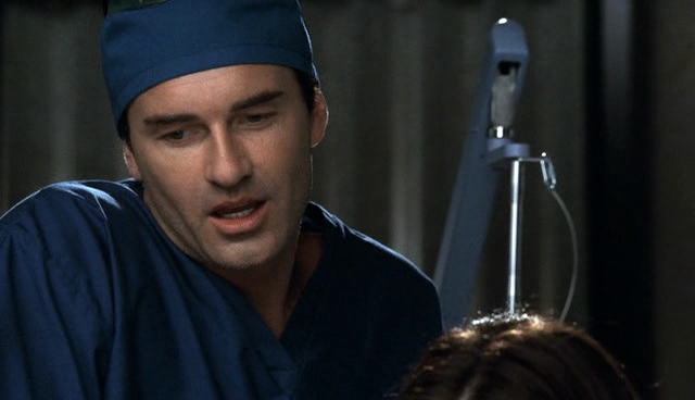 Charmed-Online-dot-NL-NipTuck4x06-1077.jpg