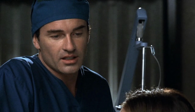 Charmed-Online-dot-NL-NipTuck4x06-1086.jpg