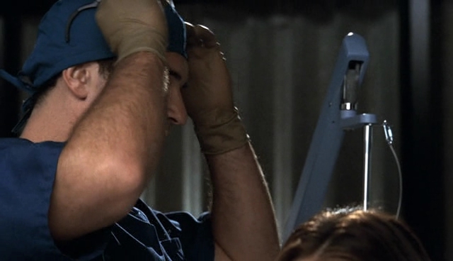 Charmed-Online-dot-NL-NipTuck4x06-1110.jpg