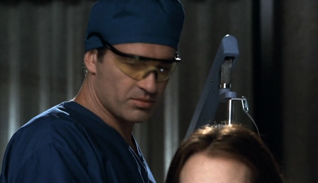Charmed-Online-dot-NL-NipTuck4x06-1127.jpg