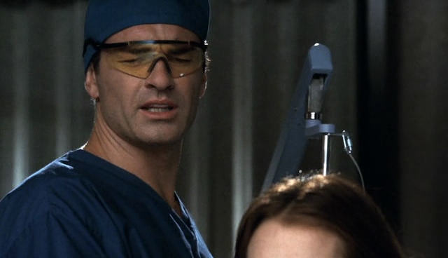 Charmed-Online-dot-NL-NipTuck4x06-1138.jpg