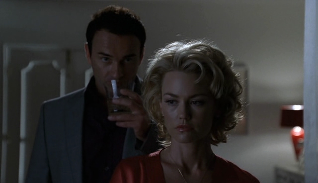 Charmed-Online-dot-NL-NipTuck4x07-3902.jpg Charmed-Online-dot-NL-NipTuck4x07-3902.jpg