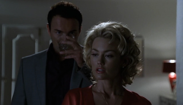 Charmed-Online-dot-NL-NipTuck4x07-3904.jpg Charmed-Online-dot-NL-NipTuck4x07-3904.jpg