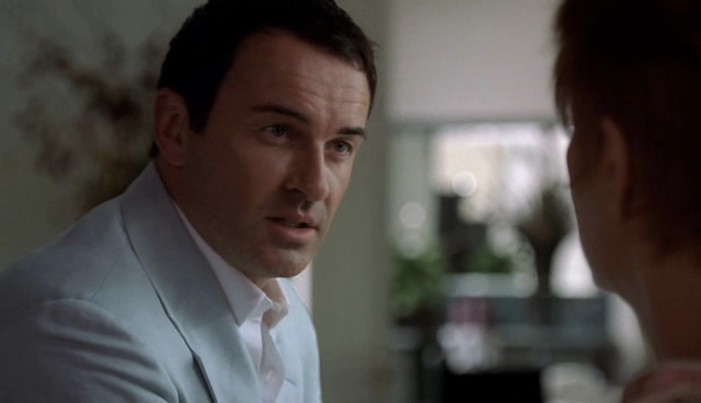 Charmed-Online-dot-NL-NipTuck4x08-0640.jpg