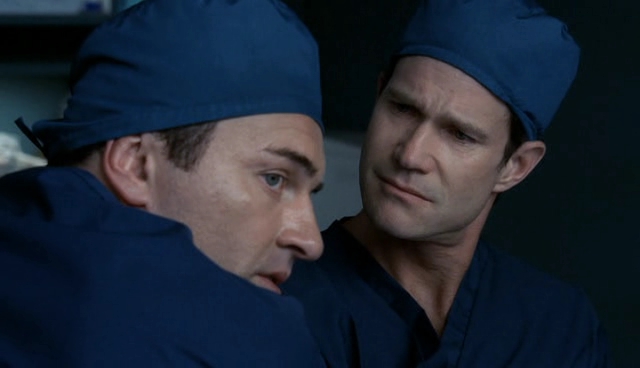Charmed-Online-dot-NL-NipTuck4x08-1615.jpg