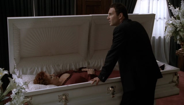 Charmed-Online-dot-NL-NipTuck4x08-2318.jpg