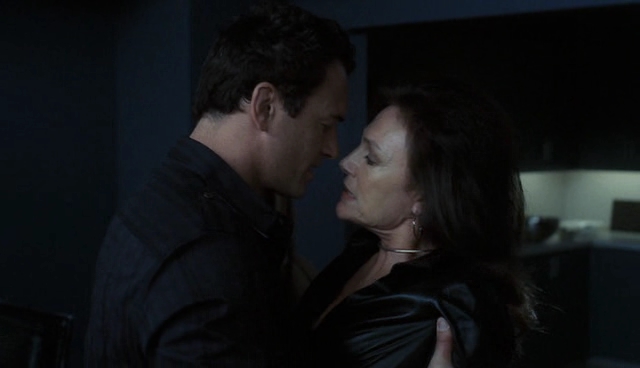 Charmed-Online-dot-NL-NipTuck4x09-1094.jpg