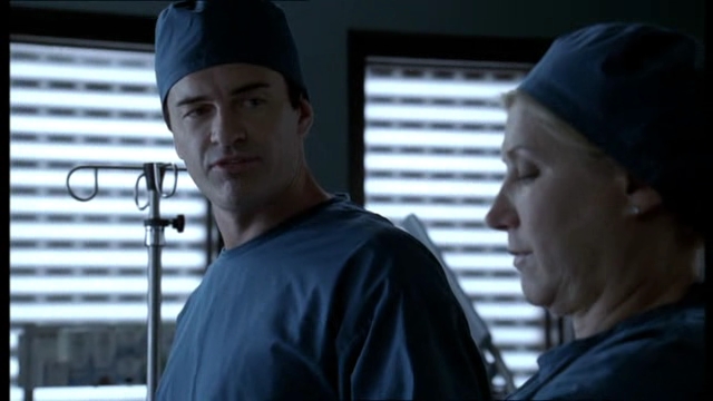 Charmed-Online-dot-NL-NipTuck4x10-0350.jpg