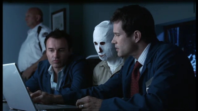 Charmed-Online-dot-NL-NipTuck4x10-1870.jpg