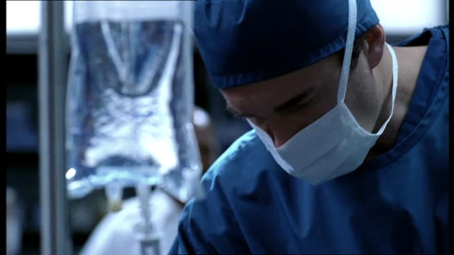 Charmed-Online-dot-NL-NipTuck4x10-1967.jpg