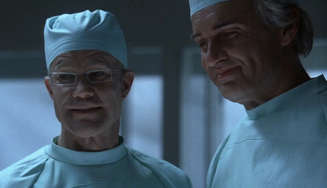Charmed-Online-dot-NL-NipTuck4x11-1938.jpg