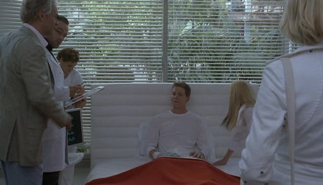 Charmed-Online-dot-NL-NipTuck4x11-2172.jpg Charmed-Online-dot-NL-NipTuck4x11-2172.jpg