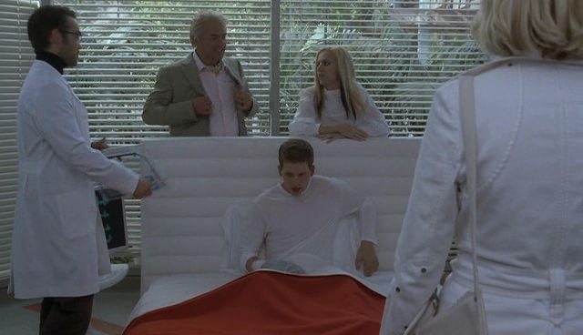 Charmed-Online-dot-NL-NipTuck4x11-2178.jpg Charmed-Online-dot-NL-NipTuck4x11-2178.jpg