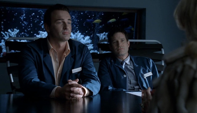 Charmed-Online-dot-NL-NipTuck4x12-0191.jpg