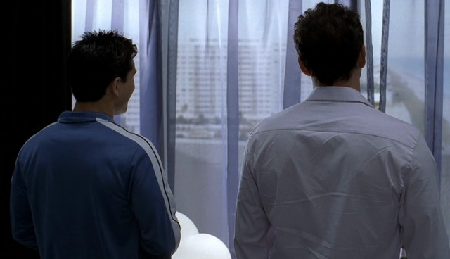 Charmed-Online-dot-NL-NipTuck4x12-1243.jpg