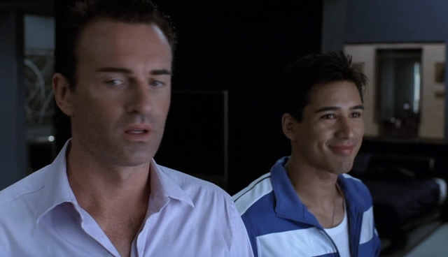 Charmed-Online-dot-NL-NipTuck4x12-1244.jpg