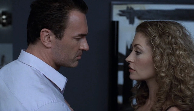 Charmed-Online-dot-NL-NipTuck4x12-1269.jpg