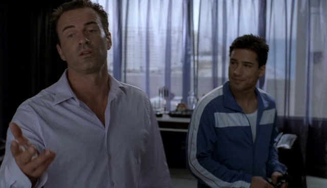 Charmed-Online-dot-NL-NipTuck4x12-1280.jpg