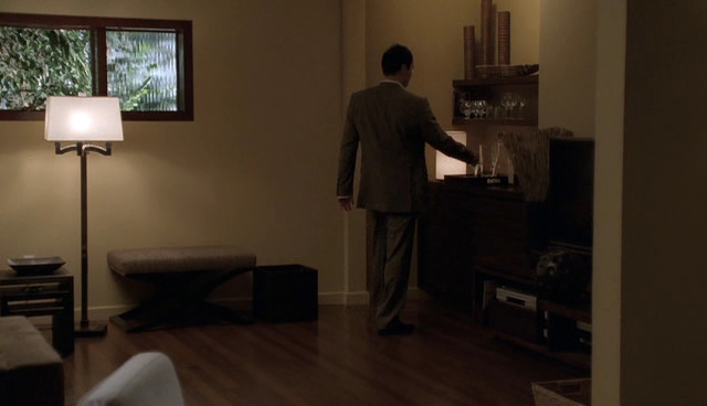 Charmed-Online-dot-NL-NipTuck4x12-1458.jpg