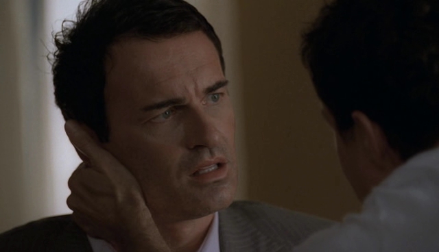 Charmed-Online-dot-NL-NipTuck4x12-1570.jpg
