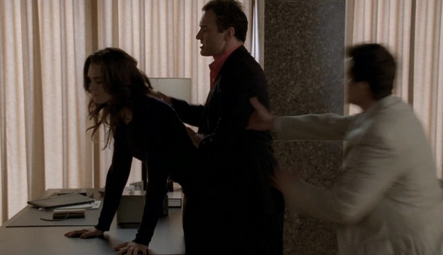 Charmed-Online-dot-NL-NipTuck4x12-1799.jpg