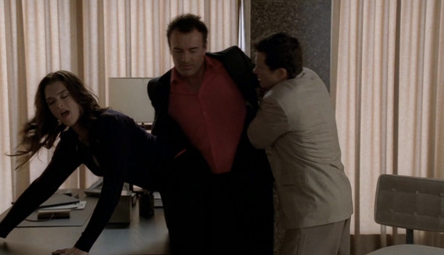 Charmed-Online-dot-NL-NipTuck4x12-1800.jpg