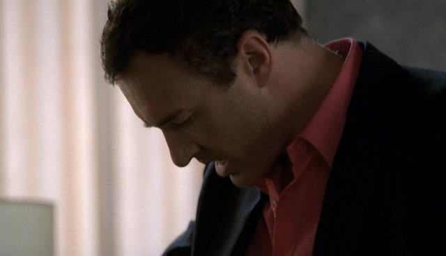 Charmed-Online-dot-NL-NipTuck4x12-1805.jpg