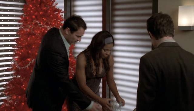 Charmed-Online-dot-NL-NipTuck4x13-0386.jpg