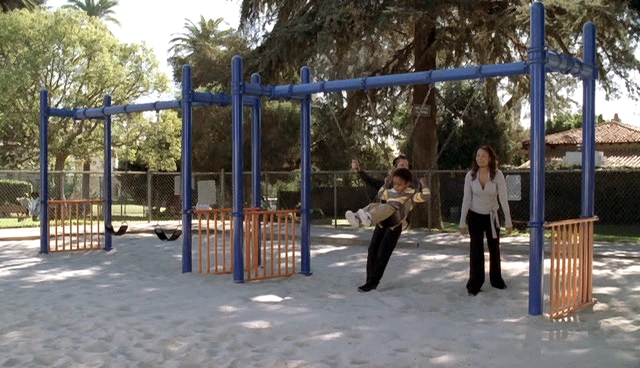 Charmed-Online-dot-NL-NipTuck4x14-0041.jpg