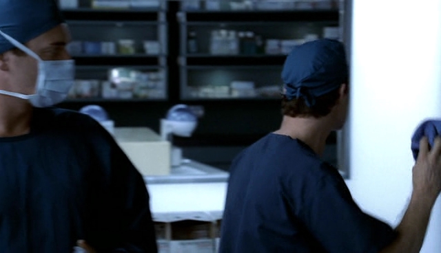 Charmed-Online-dot-NL-NipTuck4x14-0304.jpg