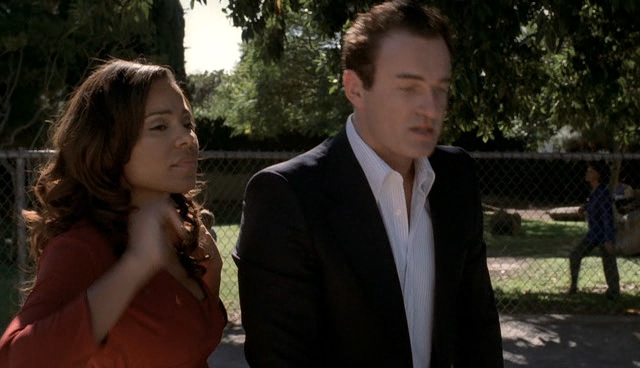 Charmed-Online-dot-NL-NipTuck4x14-1715.jpg