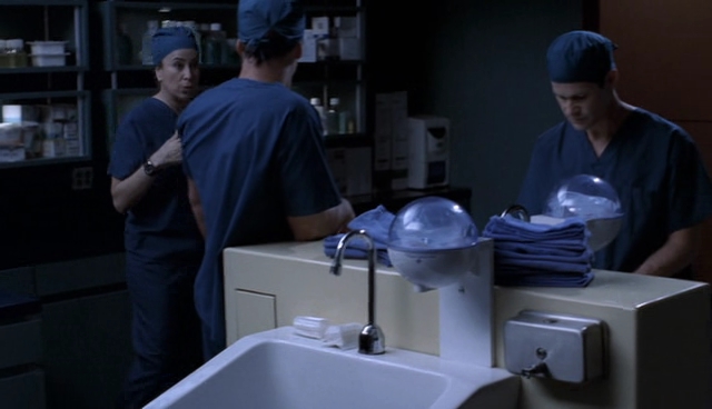 Charmed-Online-dot-NL-NipTuck4x15-1308.jpg