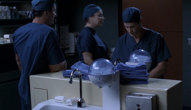 Charmed-Online-dot-NL-NipTuck4x15-1309.jpg